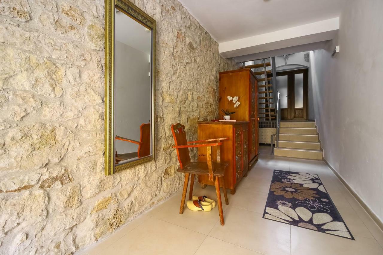 Perlina Apartment Vrsar Ngoại thất bức ảnh